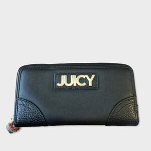Juicy Couture Wallet Black Gold Hardware Zip Around Muti Compartments